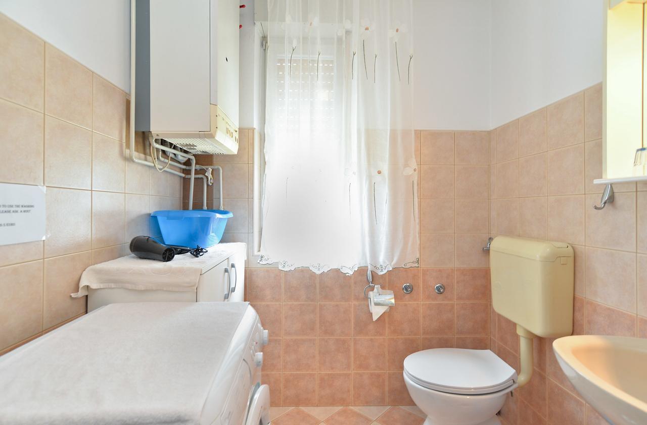 Apartment & Room Tanja 1552 Pula Zewnętrze zdjęcie